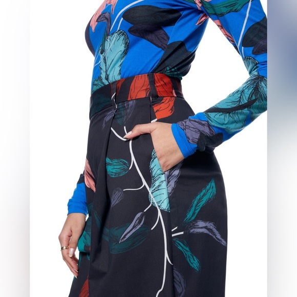 THE KIT - Leigh Trouser
Upstate Florals - Picture 2 of 5